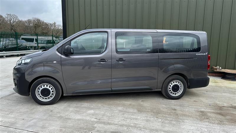 Citroen e-SpaceTourer image 2